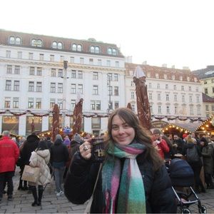 Meet your Posher, Emma